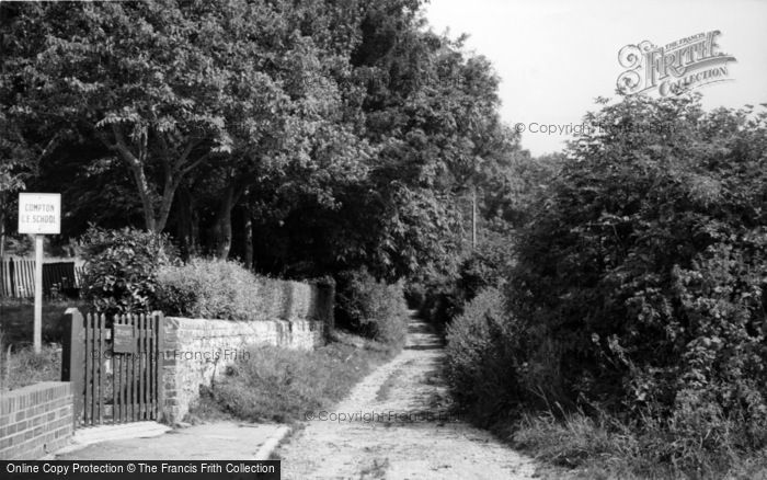 Photo of Compton, School Lane c.1960