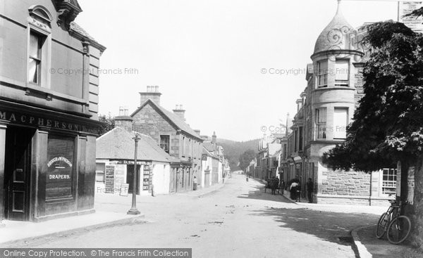 Photo of Comrie, Drummond Street 1899