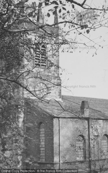 Photo of Congleton, St Peter's Parish Church c.1950