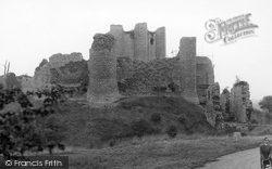 Castle c.1960, Conisbrough