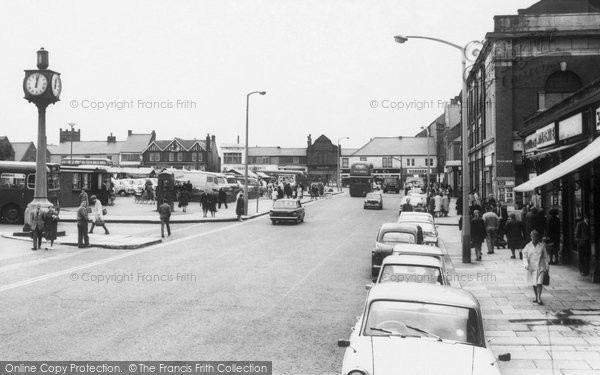 Photo of Consett, Victoria Road c.1965