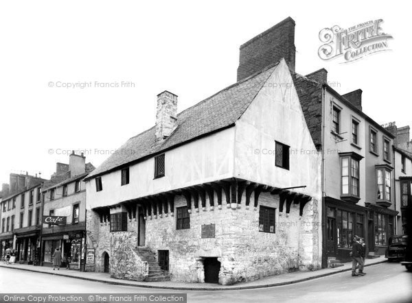 Photo of Conwy, Aberconwy, The Oldest House c.1955