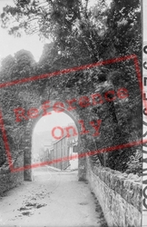 Bodlondeb Gateway 1913, Conwy