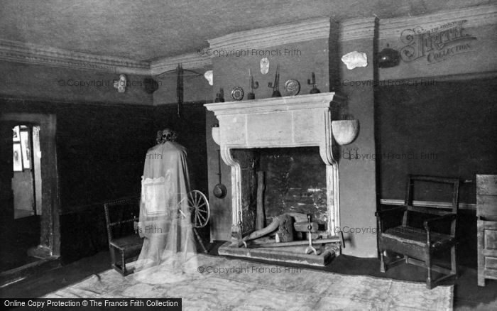Photo of Conwy, Plas Mawr, The Haunted Room c.1930