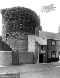 The Smallest House In Great Britain 1933, Conwy