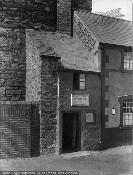 Photo of Conwy, The Smallest House In Great Britain 1933