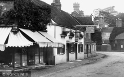 Bel And The Dragon Hotel 1899, Cookham
