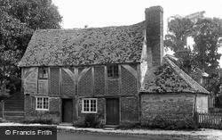 Old House 1901, Cookham Dean