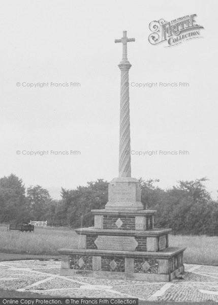 Photo of Cookham Dean, The War Memorial c.1950