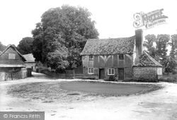 Village 1901, Cookham Dean