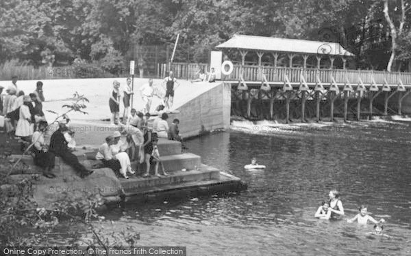 Photo of Cookham, Odney Pool, People 1925