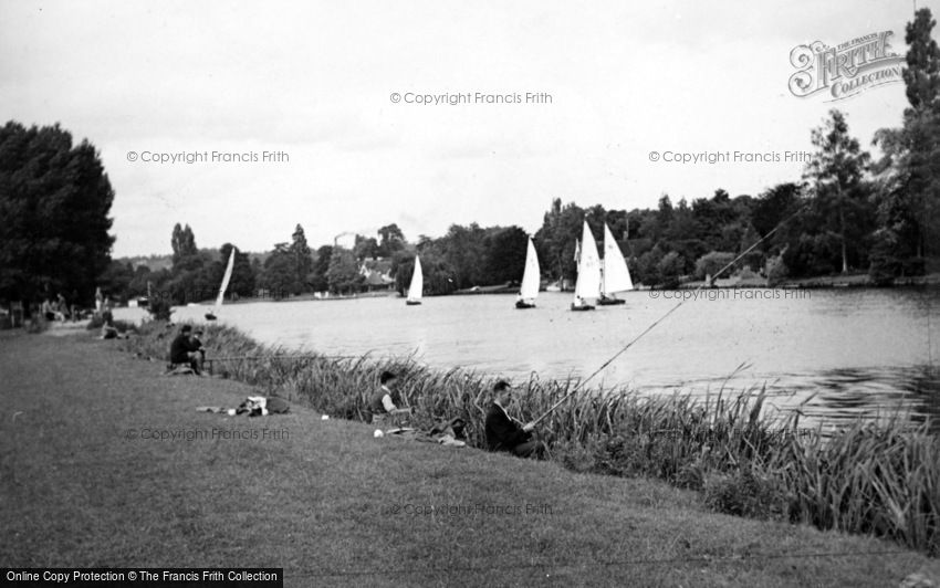 Cookham, River Scene c1950