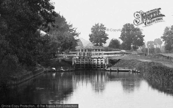 Photo of Cookham, The Lock 1890