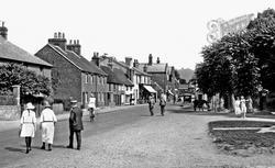 The Village Street 1925, Cookham