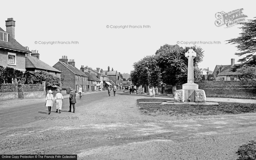 Cookham, the War Memorial and Village Street 1925