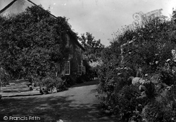 The Mill House 1929, Coombe