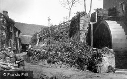 The Mill House c.1933, Coombe
