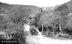 The Old Mill c.1933, Coombe