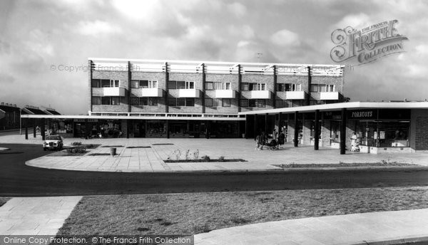 Photo of Corby, Beanfield Avenue Shopping Centre c.1965