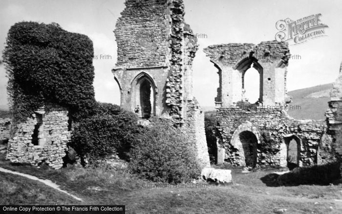 Photo of Corfe Castle, The Castle 1952