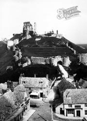 The Castle c.1925, Corfe Castle