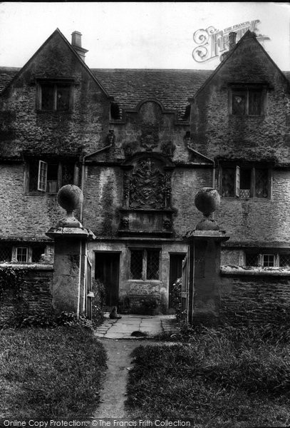 Photo of Corsham, Almshouses 1907