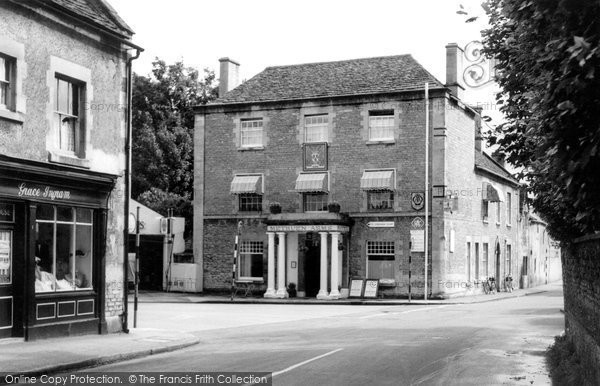 Photo of Corsham, Methuen Arms c.1955