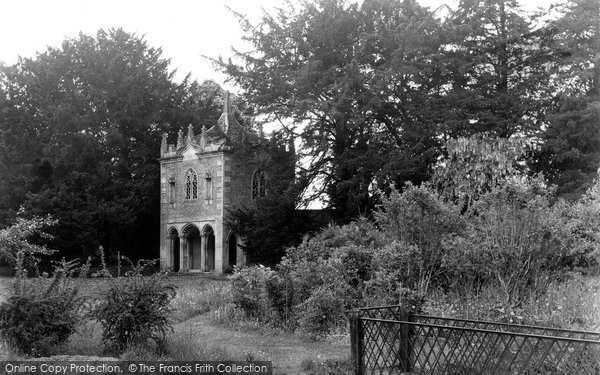 Photo of Corsham, Old Tudor Bath At Courts c.1955