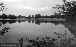 Park Lake 1935, Corsham
