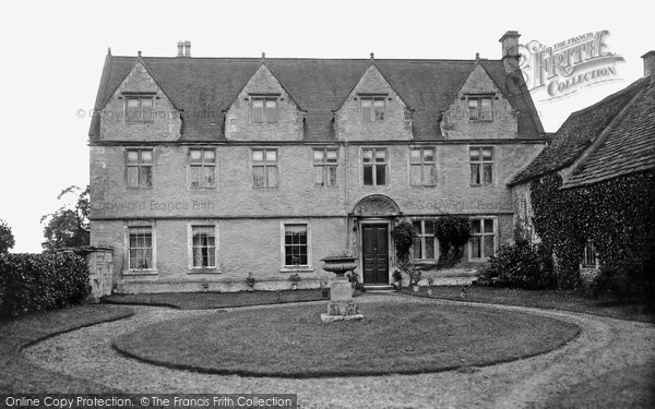 Photo of Corsham, Pickwick Manor House 1906
