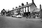 Square c.1960, Corwen