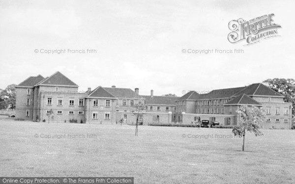 Photo of Cottingham, Ferens Hall c.1960