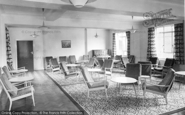Photo of Cottingham, Ferens Hall, The Junior Common Room c.1965