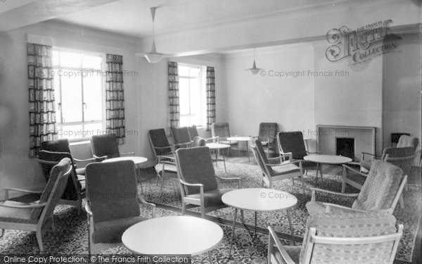 Photo of Cottingham, Ferens Hall, The Junior Common Room c.1965