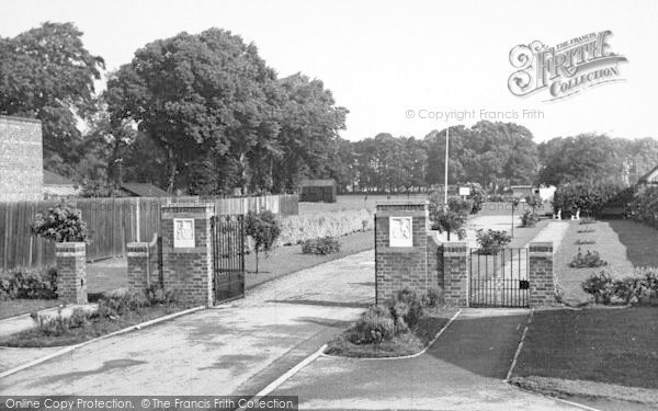 Photo of Cottingham, King George's Field c.1955