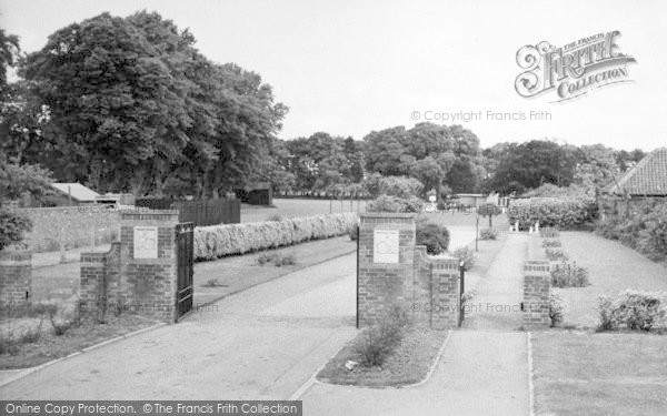 Photo of Cottingham, King George's Field c.1955