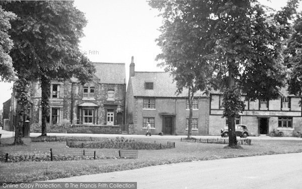 Photo of Cottingham, West Green c.1955