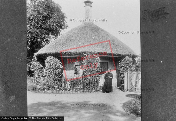 Photo of Coulsdon, Bradmore Green, The Round Lodge 1906