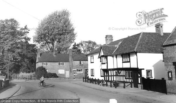 Photo of Countesthorpe, The Square c.1960