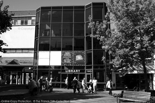 Photo of Coventry, Central Library 2004