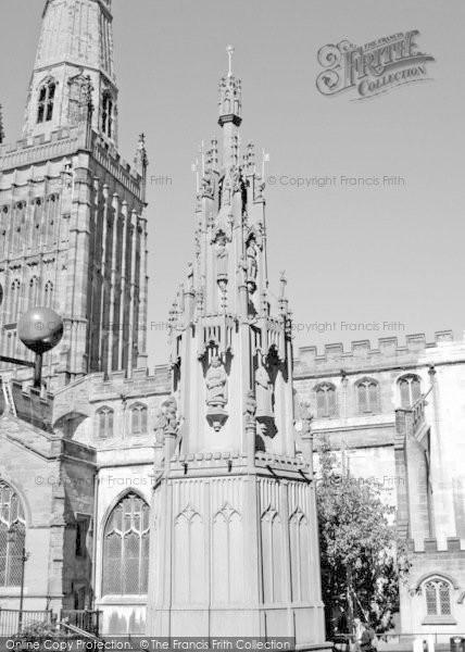 Photo of Coventry, Memorial Cross 2004