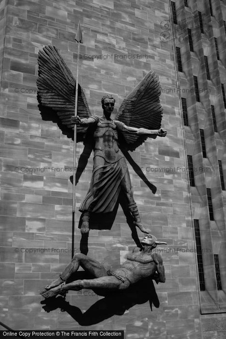 Photo of Coventry, Statue On The Cathedral 2004