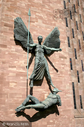 Statue On The Cathedral 2004, Coventry