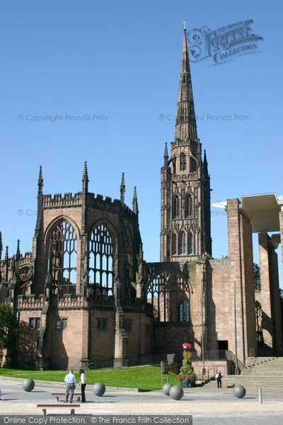 Photo of Coventry, The Old Cathedral 2004