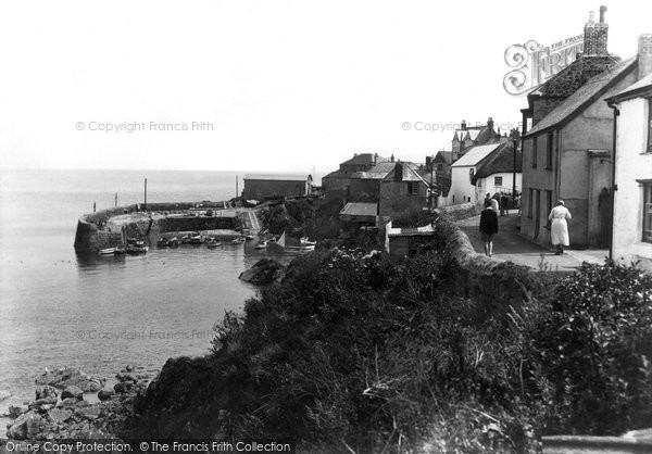 Photo of Coverack, Harbour 1938