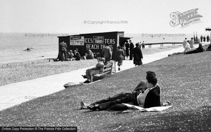 Photo of Cowes, A Beach Kiosk c.1955