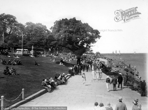 Photo of Cowes, Esplanade 1933