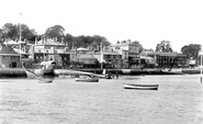 From The Solent 1897, Cowes