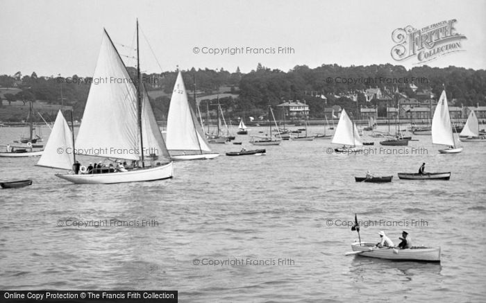 Photo of Cowes, Harbour 1923