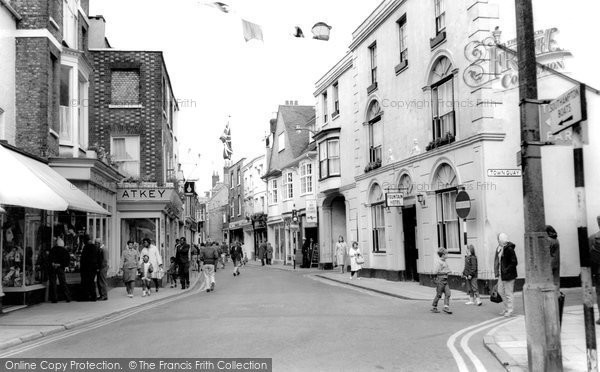 Photo of Cowes, High Street c.1965